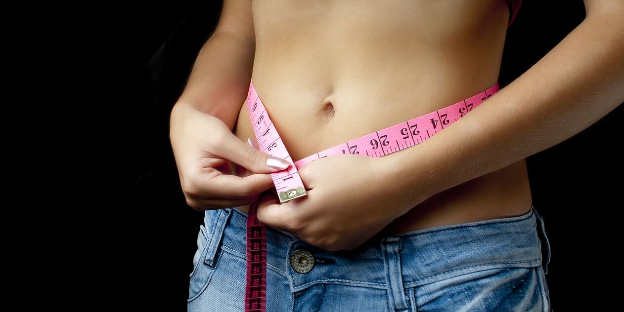 bir ay boyunca kilo kaybı sırasında bel ölçümü
